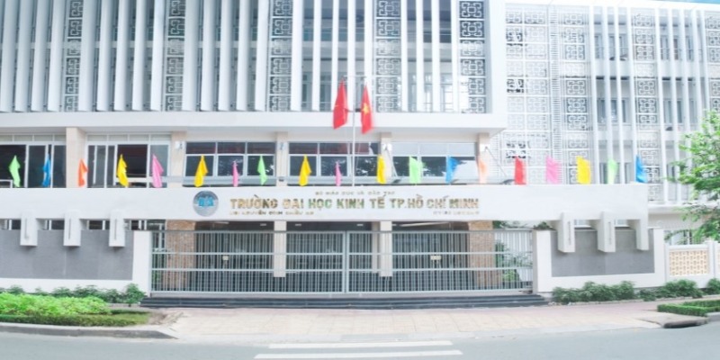 Đại học Kinh tế thành phố Hồ Chí Minh là nơi mà Khánh Vy theo học